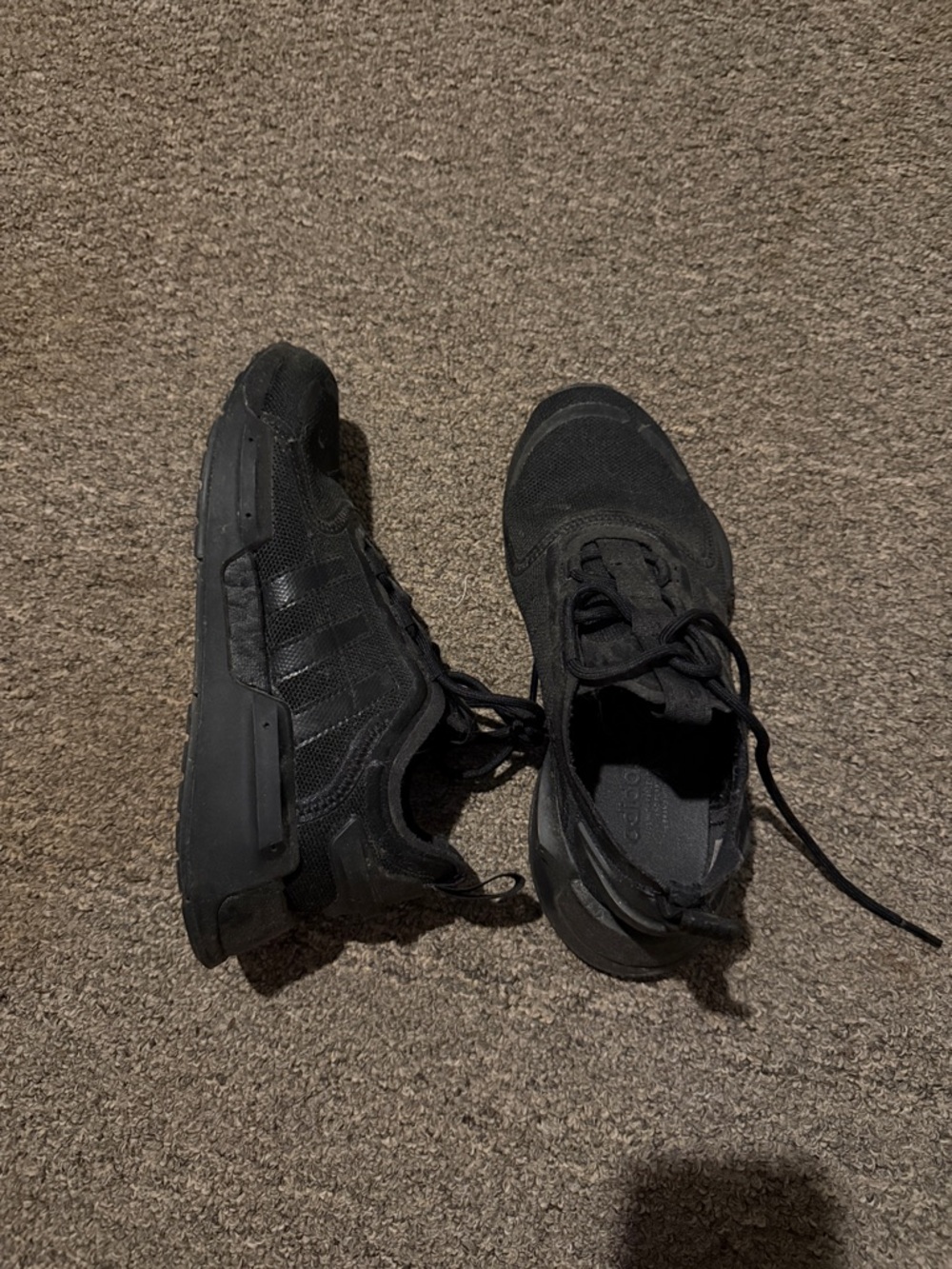 adidas Men’s Black Low-Top Sneakers